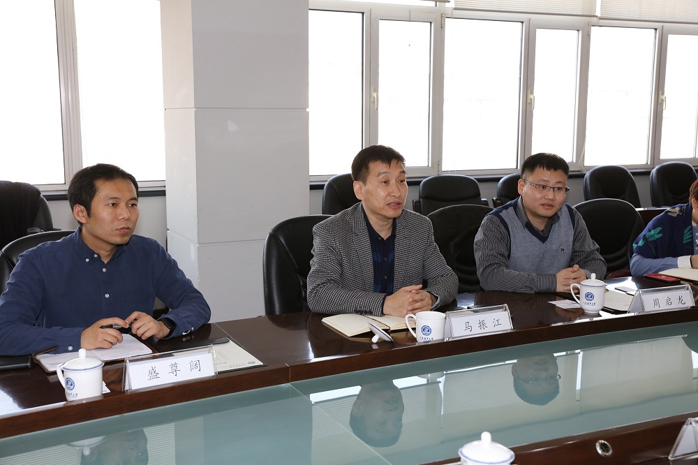 億海藍(lán)(北京)數(shù)據(jù)技術(shù)股份公司蒞臨我校開(kāi)展北京技術(shù)服務(wù)調(diào)研